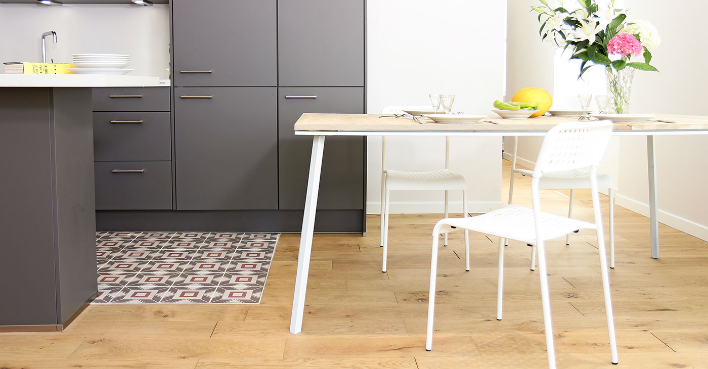 Table de cuisine blanc sur mesure - moderne et design - Table Côte Rôtie - Forj